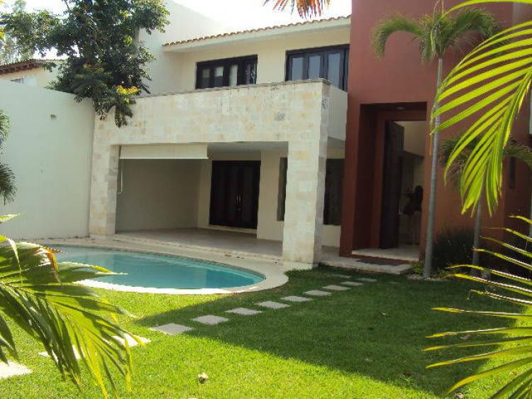 Foto Casa en Venta en Villas del Lago., Cuernavaca, Morelos - $ 5.900.000 - CAV160986 - BienesOnLine