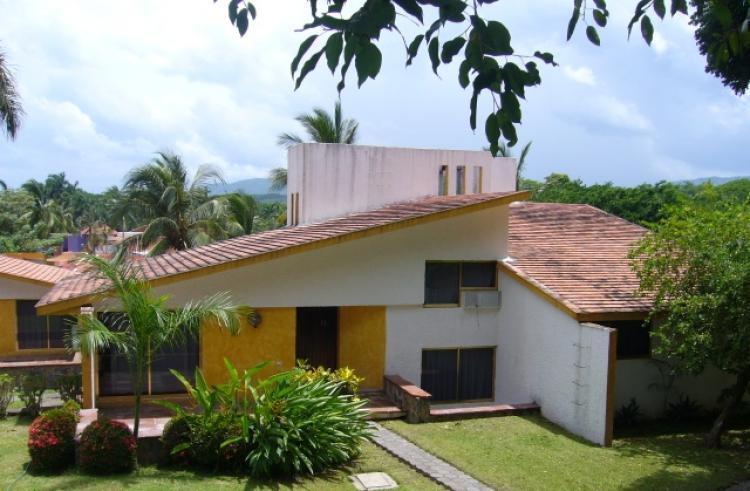 Foto Casa en Venta en CLUB DE GOLF PALMA REAL IXTAPA, Ixtapa Zihuatanejo, Guerrero - $ 1.200.000 - CAV13165 - BienesOnLine