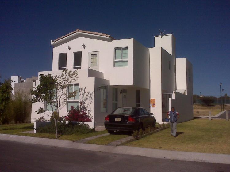 Foto Casa en Renta en POR CARRTERA A HUIMILPAN, Santiago de Quertaro, Queretaro Arteaga - $ 1.805.000 - CAR40125 - BienesOnLine
