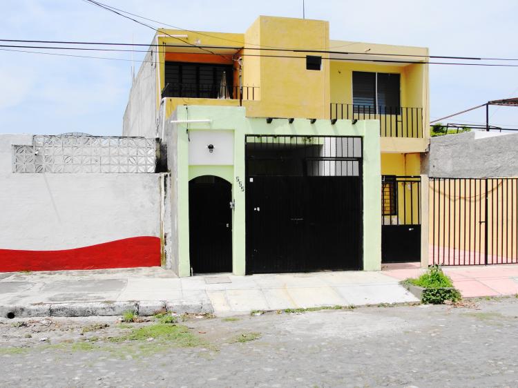 Foto Casa en Venta en Placetas Estadio, Colima, Colima - $ 700.000 - CAV42847 - BienesOnLine