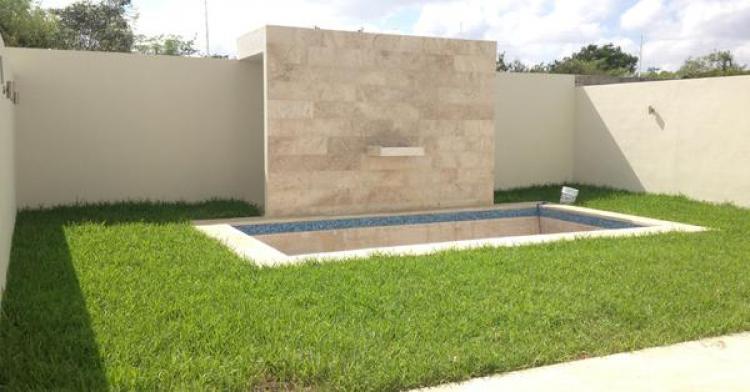 Foto Casa en Venta en Privada Porto, Mrida, Yucatan - $ 3.250.000 - CAV166119 - BienesOnLine