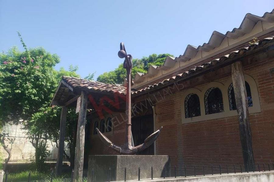Foto Casa en Venta en Granada, Granada, Granada - U$D 370.000 - CAV641 - BienesOnLine