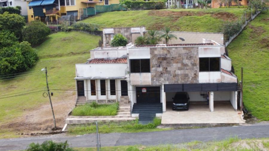 Home in Metric Way
