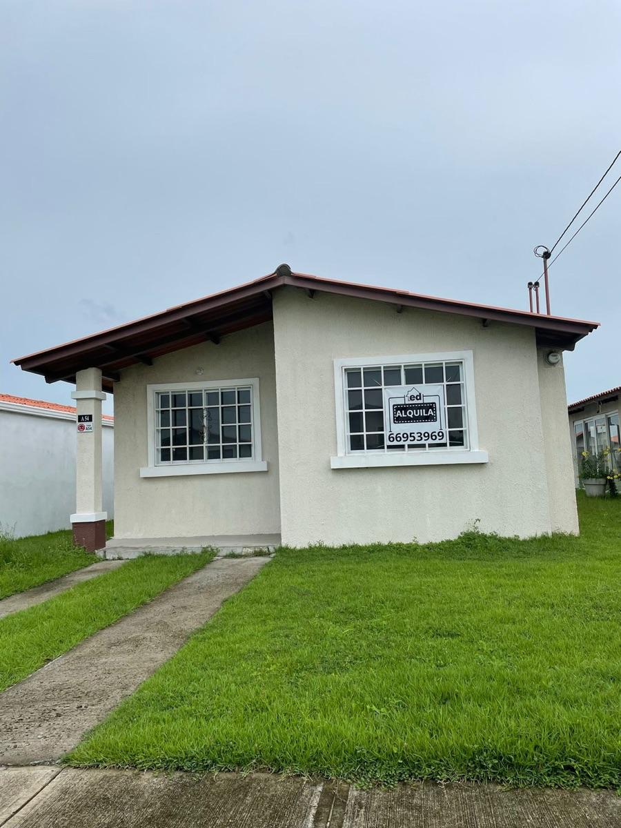 Casa en Alquiler en Residencial Palo Alto, Penonomé, Coclé UD 375