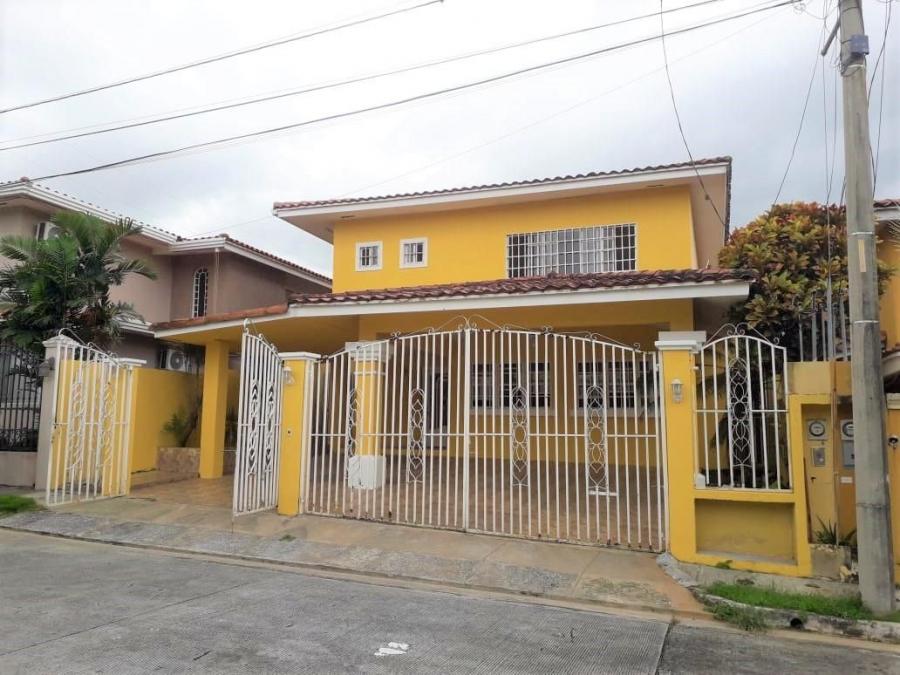 Foto Casa en Alquiler en PH Villas del Golf, Brisas Del Golf, Panam - U$D 1.300 - CAA34830 - BienesOnLine