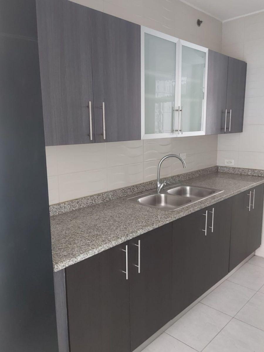 Foto Apartamento en Alquiler en EL CANGREJO, Bella Vista, Panam - U$D 950 - APA50841 - BienesOnLine