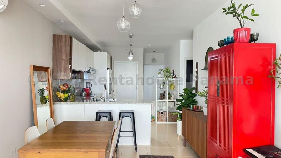 Home in Metric Way