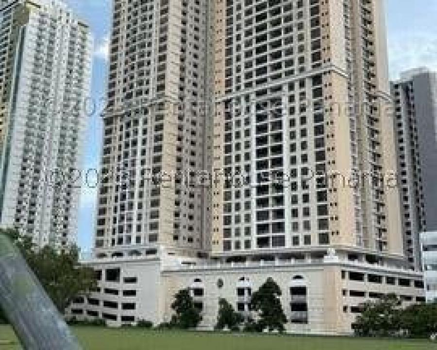 Piso de 3 habitaciones, 202 m²