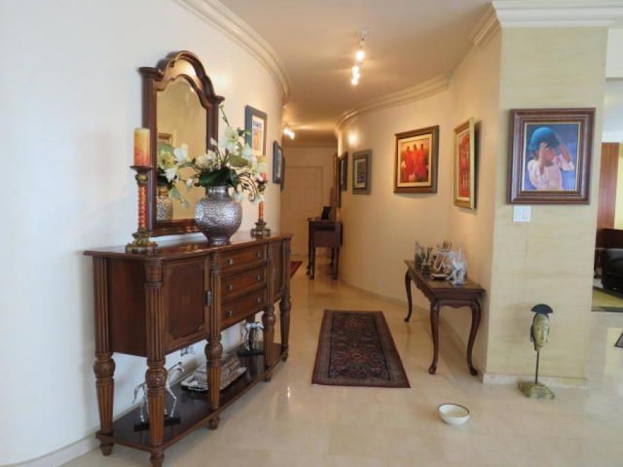 Foto Apartamento en Venta en LA CRESTA, Panam - U$D 635.000 - APV36172 - BienesOnLine