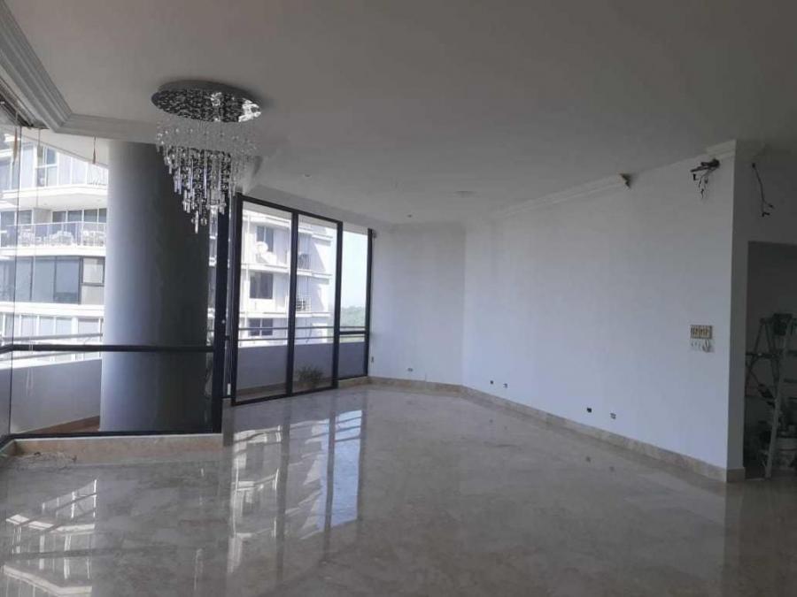 Foto Apartamento en Venta en LA CRESTA, Panam - U$D 450.000 - APV40298 - BienesOnLine
