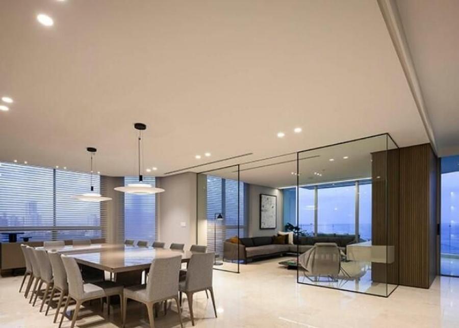 Home in Metric Way