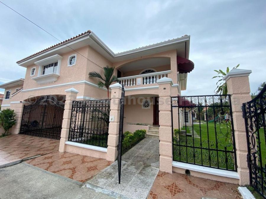 Home in Metric Way