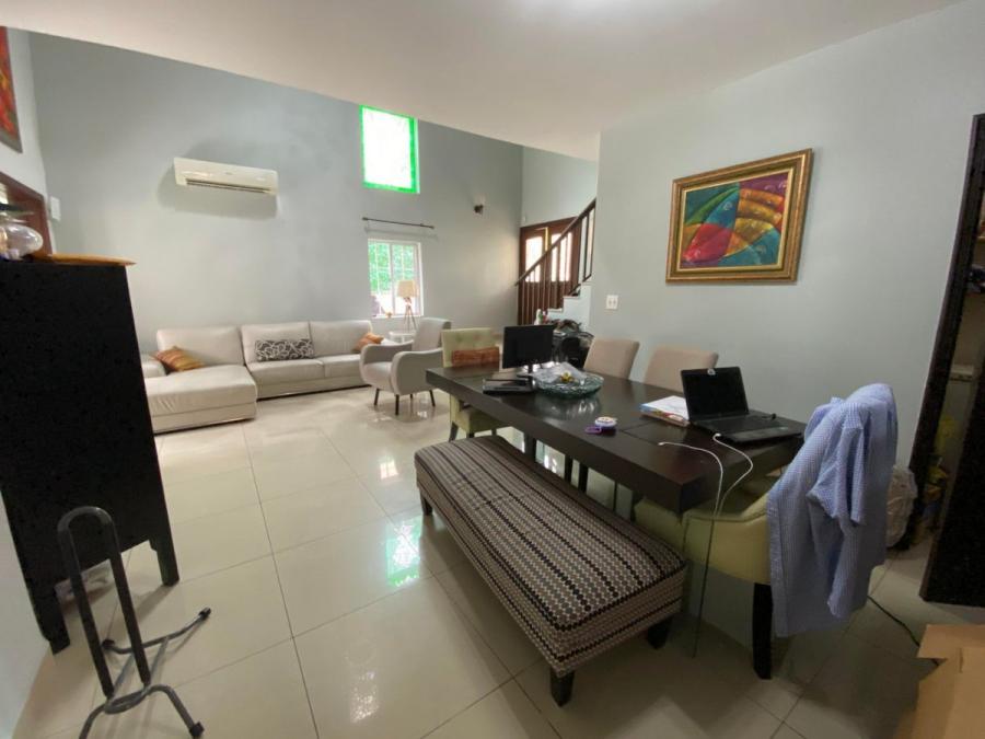 Foto Casa en Alquiler en ALTOS DE PANAMA, Panam - U$D 1.800 - CAA61303 - BienesOnLine