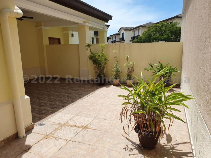 Foto Casa en Alquiler en VERSALLES, Panam - U$D 1.700 - CAA53101 - BienesOnLine