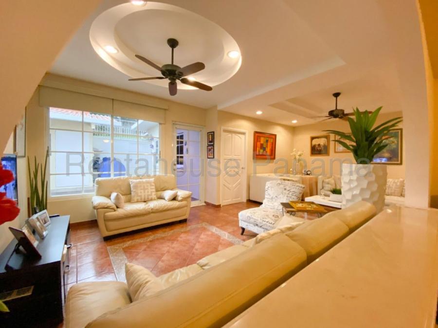 Foto Casa en Venta en Ciudad de Panamá, Panamá - U$D 320.000 - CAV84015 - BienesOnLine