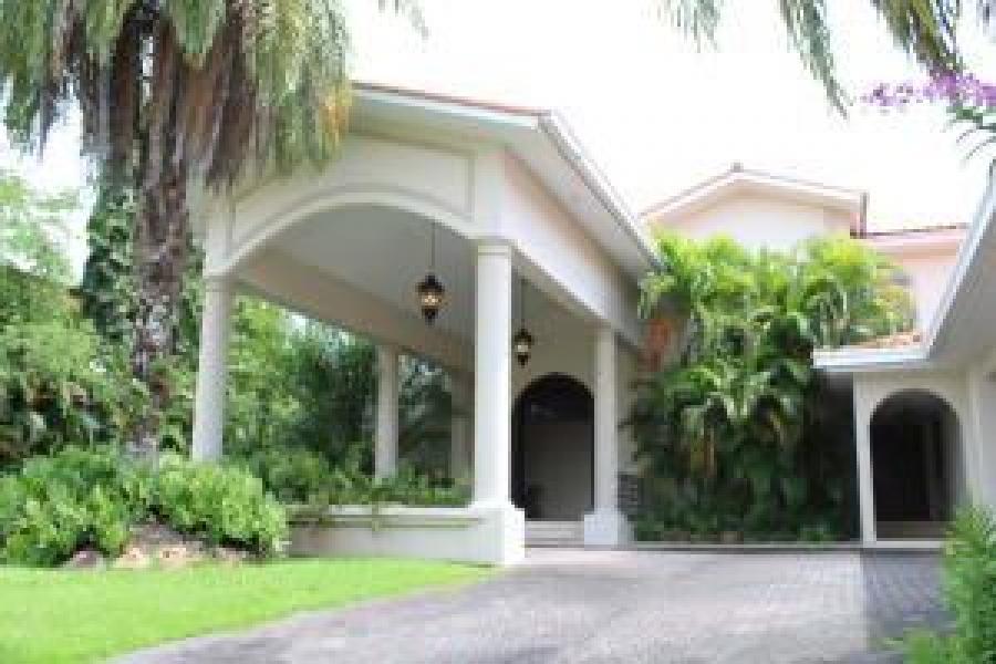 Foto Casa en Venta en Costa del Este, Panam - U$D 1.200.000 - CAV57637 - BienesOnLine