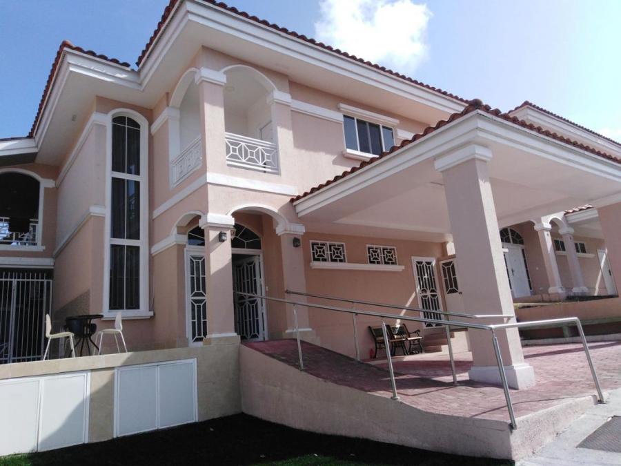Foto Casa en Venta en ALTOS DE PANAMA, Panam - U$D 550.000 - CAV54604 - BienesOnLine