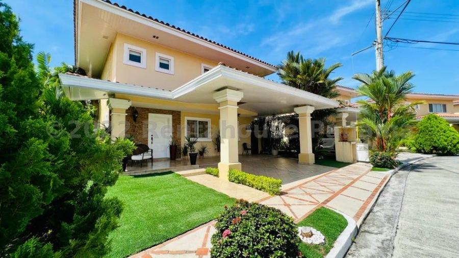 Foto Casa en Venta en BRISAS DEL GOLF, Panam - U$D 550.000 - CAV60852 - BienesOnLine