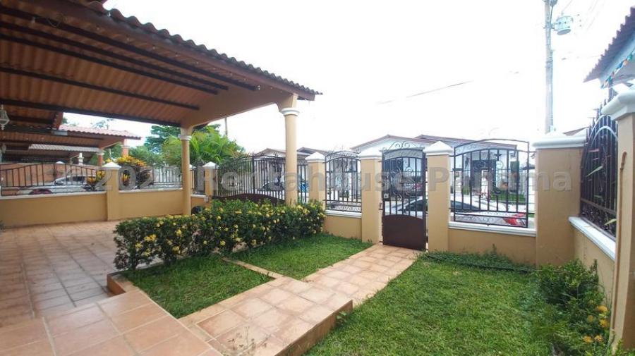 Foto Casa en Venta en BRISAS DEL GOLF, Panam - U$D 230.000 - CAV60550 - BienesOnLine