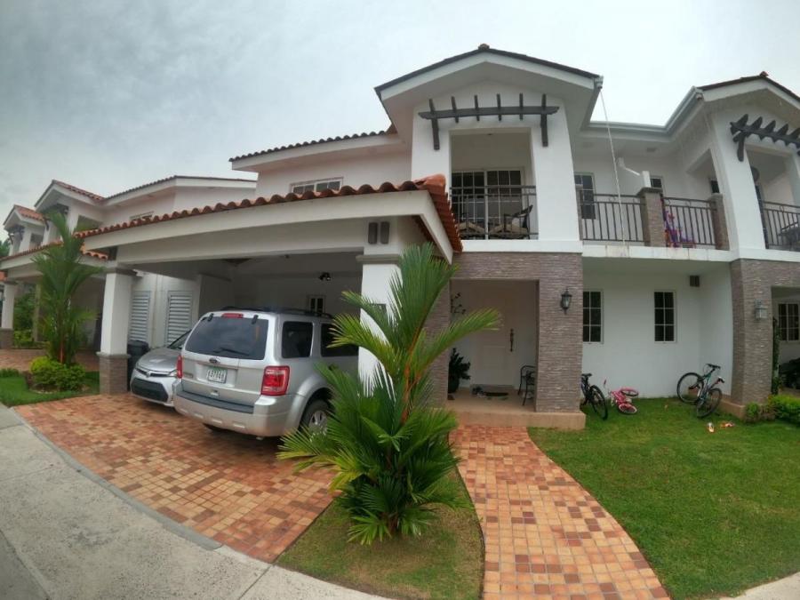 Foto Casa en Venta en Versalles, Juan Daz, Panam - U$D 420.000 - CAV56183 - BienesOnLine