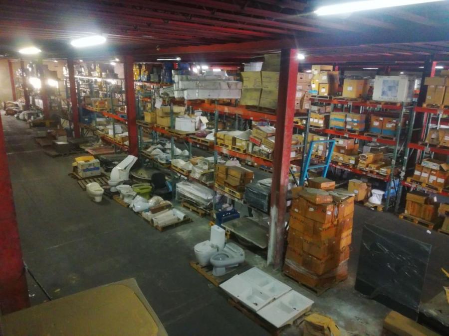 Home in Metric Way