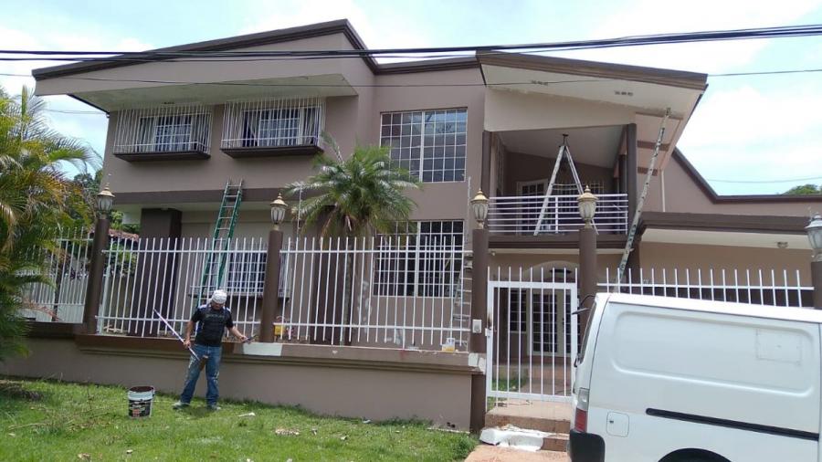 Home in Metric Way