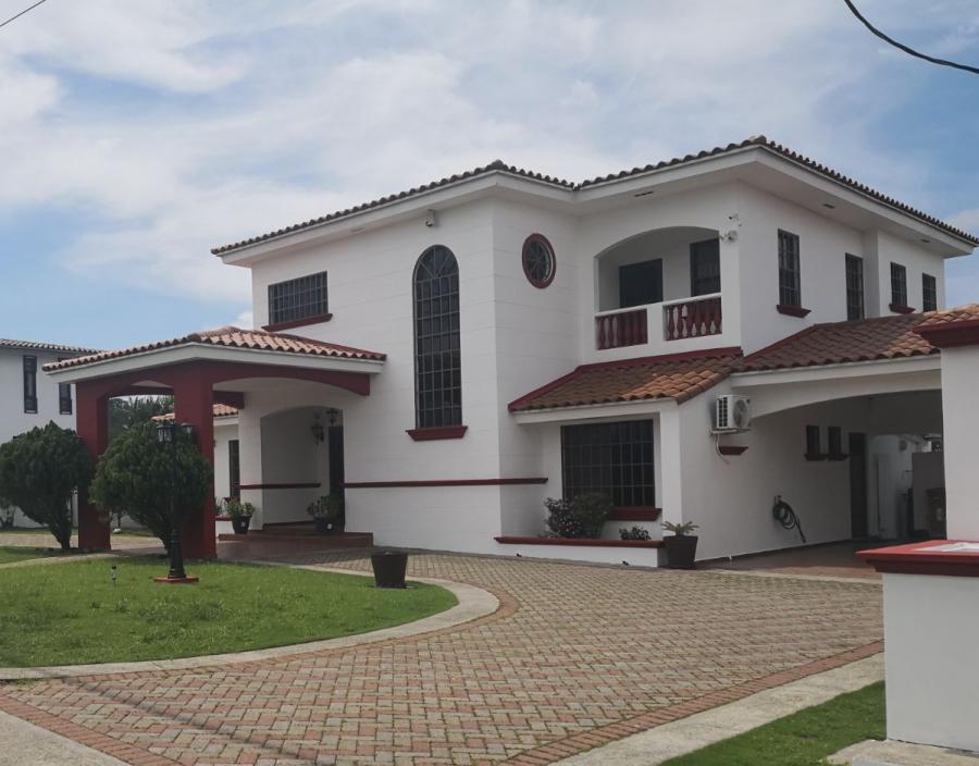 Casa en Venta en Club de Golf, Club de Golf de Panamá, Panamá - U$D   - CAV30619 - BienesOnLine