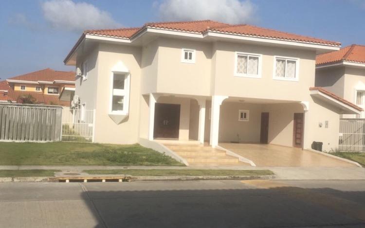 Foto Casa en Venta en Cristobal, Cristbal, Coln - U$D 3.200 - CAV24205 - BienesOnLine