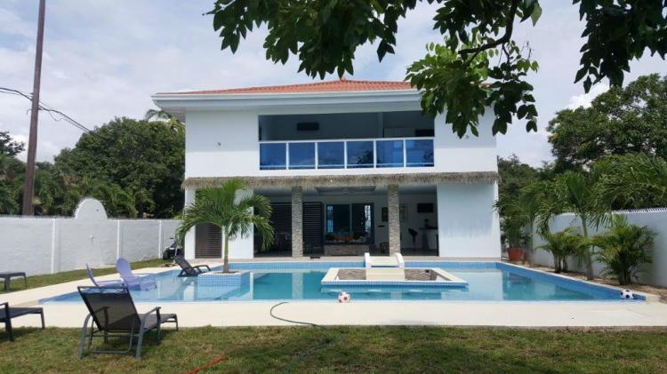 Foto Casa en Venta en Chame, Panam - U$D 1.100.000 - CAV15169 - BienesOnLine