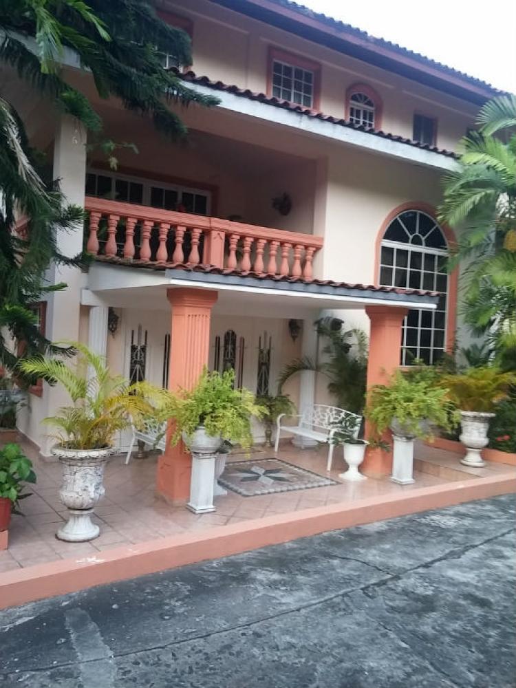 Foto Casa en Venta en Ancn, Panam - U$D 900.000 - CAV4104 - BienesOnLine