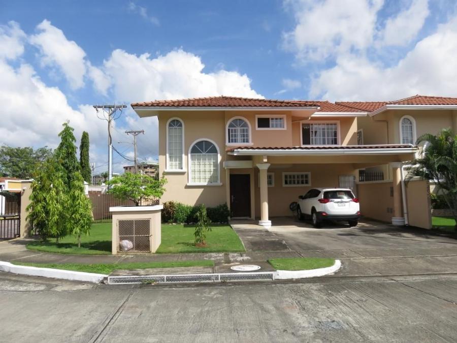 Foto Casa en Venta en Ciudad de Panamá, Panamá - U$D 450.000 - CAV79882 - BienesOnLine