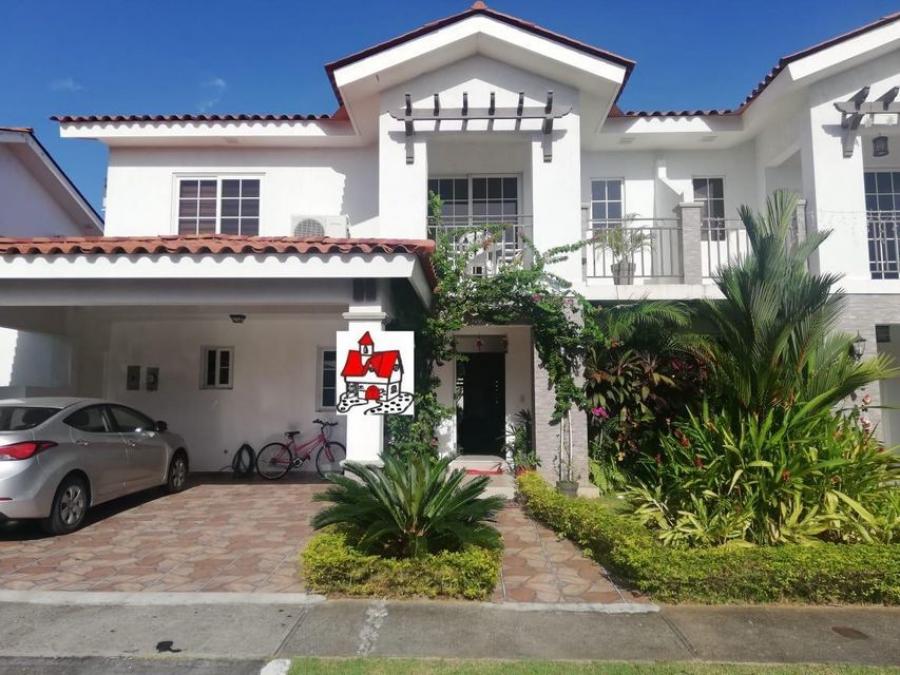 Foto Casa en Venta en Quintas de Versalles, Versalles, Panam - U$D 320.000 - CAV39318 - BienesOnLine