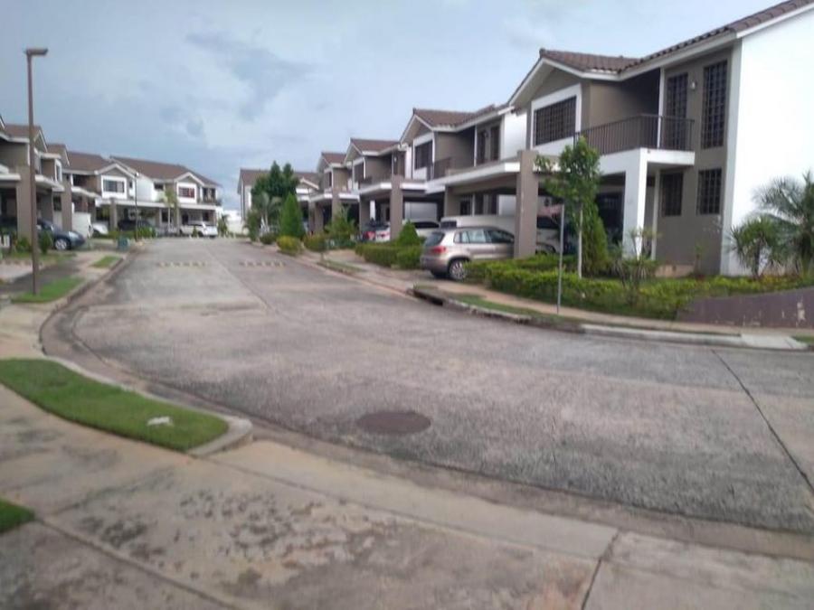 Home in Metric Way