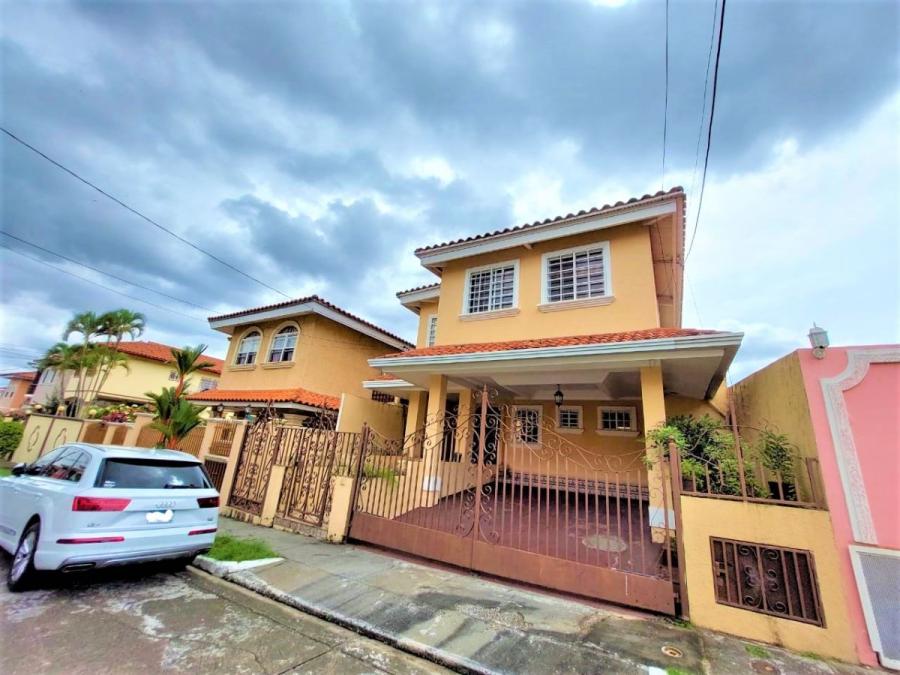 Foto Casa en Venta en Altos del Bosque, Victoriano Lorenzo, Panam - U$D 425.000 - CAV38029 - BienesOnLine