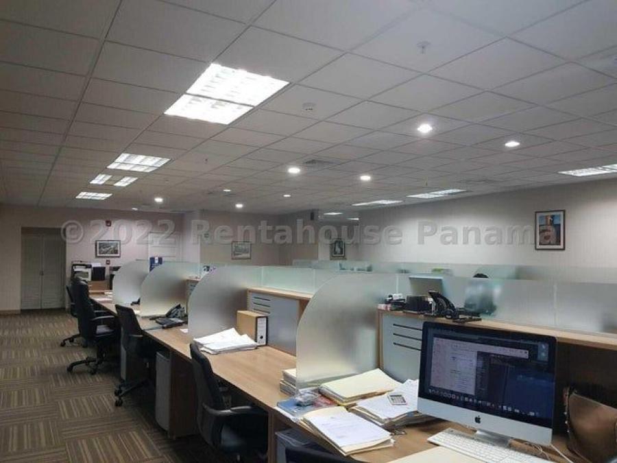 Venta de Oficina Comercial en Bellavista H1026GRR