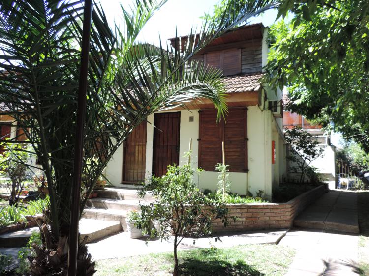 Foto Casa en Venta en Castelar Norte, Moron, Buenos Aires - U$D 75.000 - CAV95855 - BienesOnLine