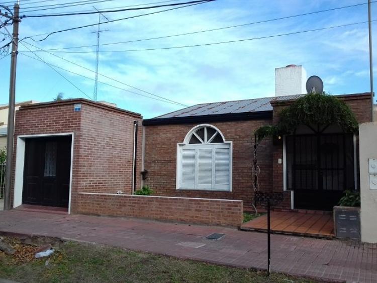 Foto Casa en Venta en Ilolay, Rafaela, Santa Fe - U$D 95.000 - CAV98223 - BienesOnLine