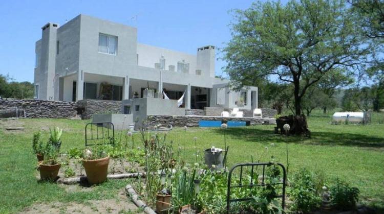 Foto Casa en Venta en Alta Gracia, Crdoba - U$D 370.000 - CAV75897 - BienesOnLine