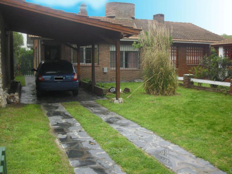 Foto Casa en Alquiler por temporada en Villa Gesell, Buenos Aires - $ 2.500 - CAT98954 - BienesOnLine