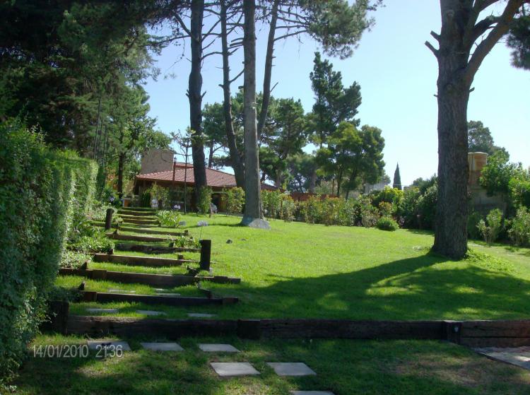 Foto Casa en Venta en CENTRO, Villa Gesell, Buenos Aires - U$D 300.000 - CAV94861 - BienesOnLine