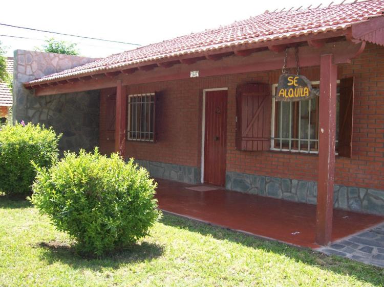 Foto Casa en Alquiler en centro, Mina Clavero, Cordoba - $ 1.000 - CAA30527 - BienesOnLine