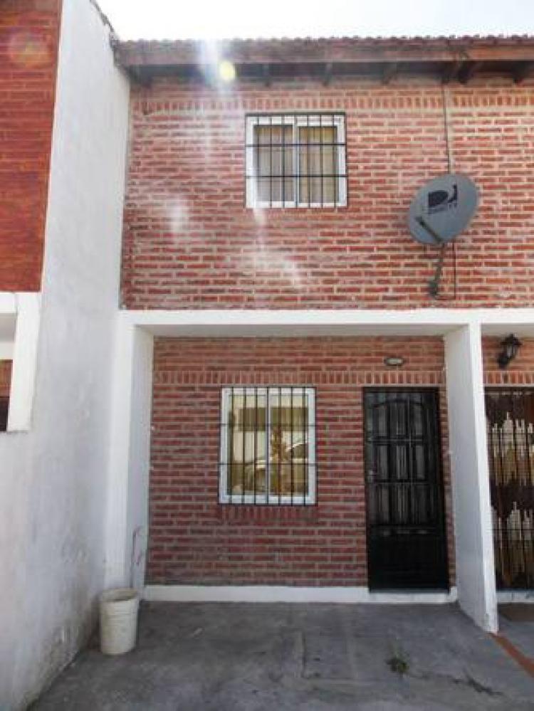 Foto Casa en Alquiler por temporada en Mar del Tuyu, Buenos Aires - $ 1.235 - CAT98896 - BienesOnLine