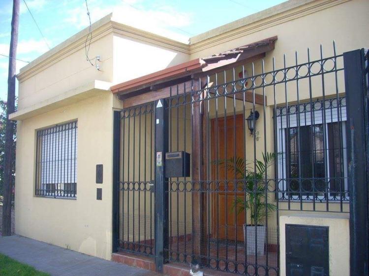 Foto Casa en Venta en Fisherton, Rosario, Santa Fe - U$D 160.000 - CAV98349 - BienesOnLine