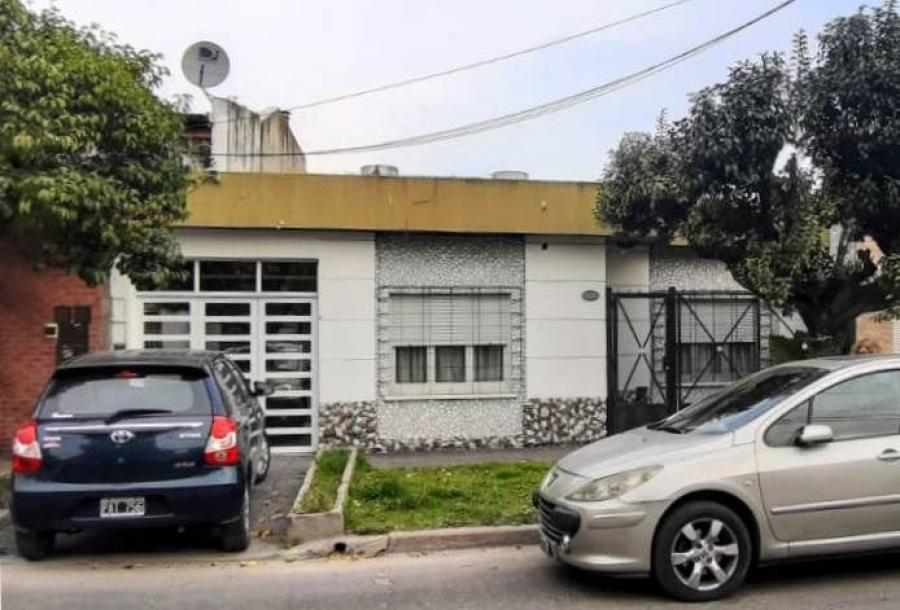 Foto Casa en Venta en El Palomar, Buenos Aires - U$D 150.000 - CAV104175 - BienesOnLine