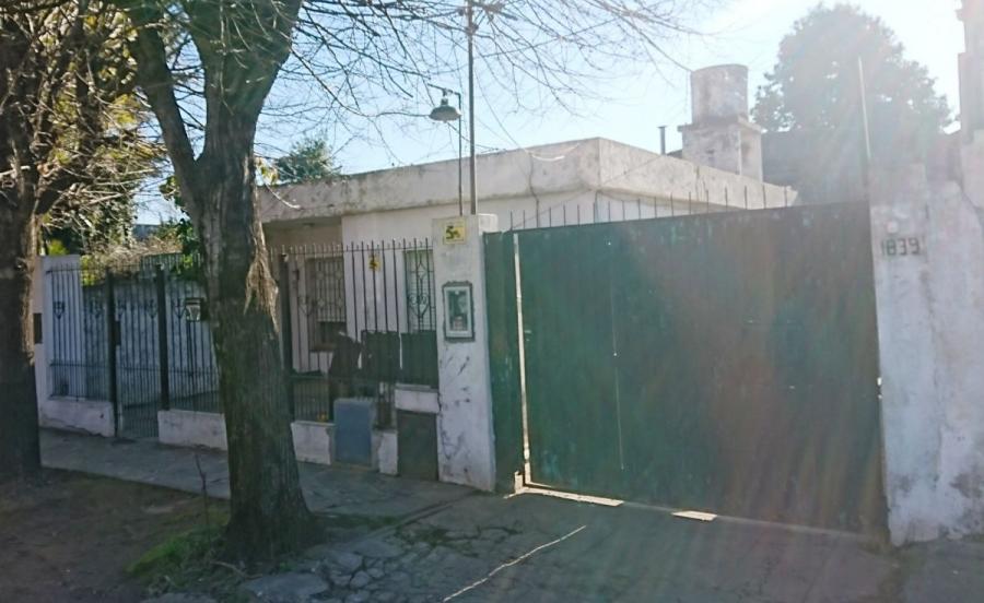 Foto Casa en Venta en Ituzaingo, Buenos Aires - U$D 150.000 - CAV104031 - BienesOnLine