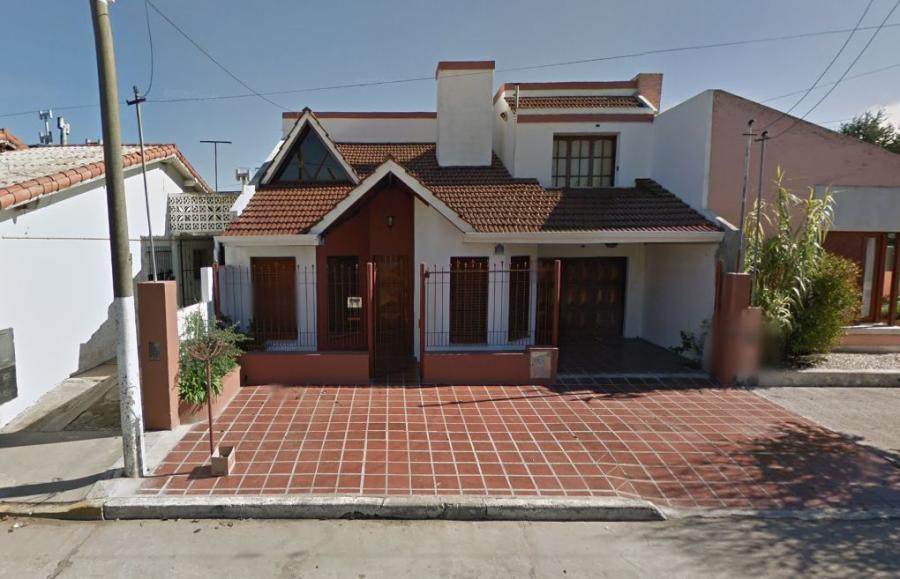 Foto Casa en Venta en Necochea, Buenos Aires - U$D 240.000 - CAV106784 - BienesOnLine