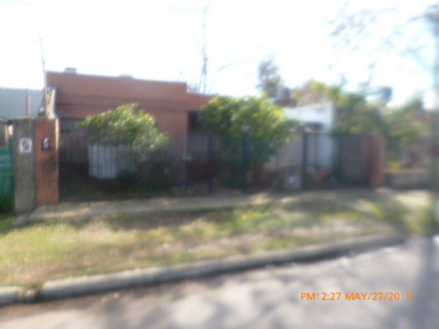 Foto Casa en Venta en Adolfo Sordeaux,, Malvinas Argentinas, Buenos Aires - U$D 70.000 - CAV110254 - BienesOnLine