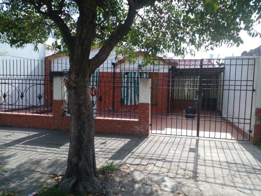 Foto Casa en Venta en Las Delicias, Rosario, Santa Fe - U$D 85.000 - CAV113643 - BienesOnLine