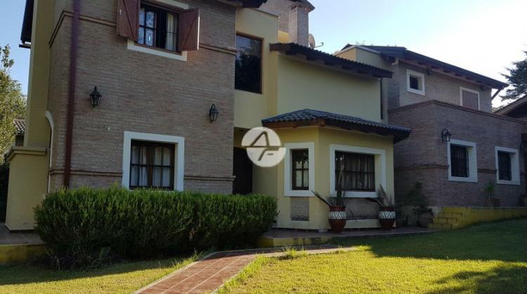 Foto Casa en Venta en Alta Gracia, Crdoba - U$D 310.000 - CAV92800 - BienesOnLine