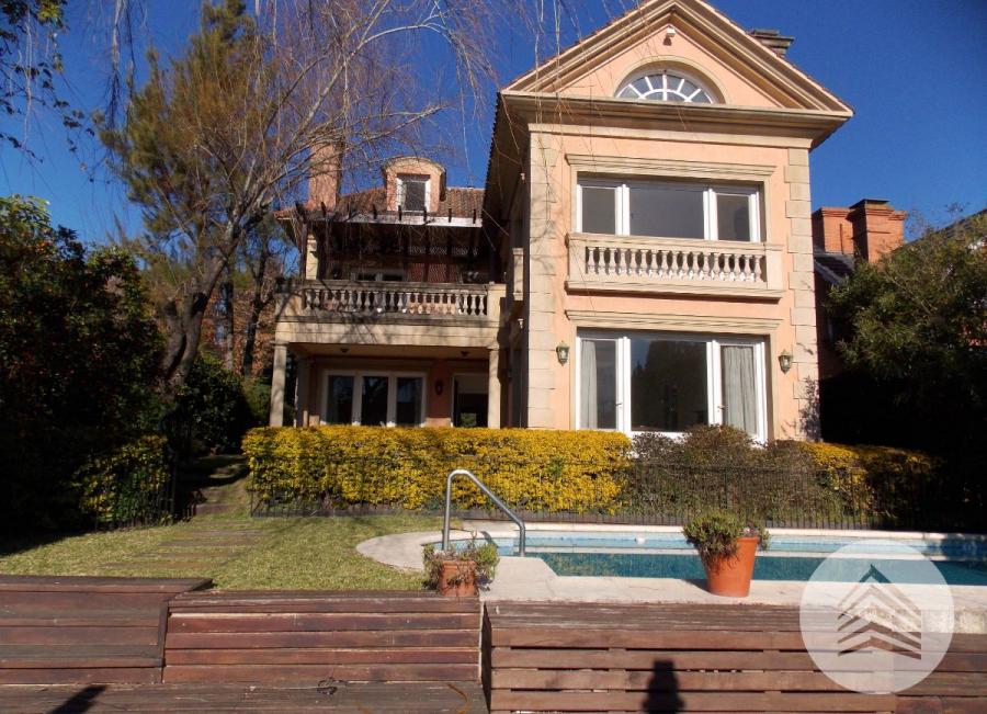 Foto Casa en Venta en San Fernando, San Fernando, Buenos Aires - U$D 1.500.000 - CAV110212 - BienesOnLine